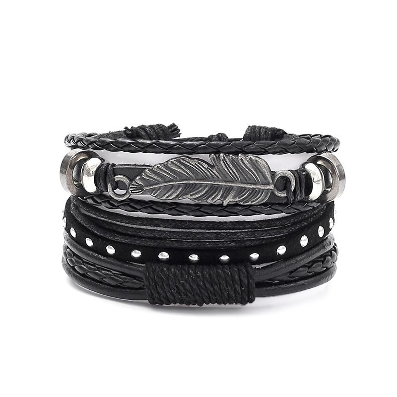 Bracciale unisex in pelle nera con teschio fatto a mano fai da te da uomo_voghion.com