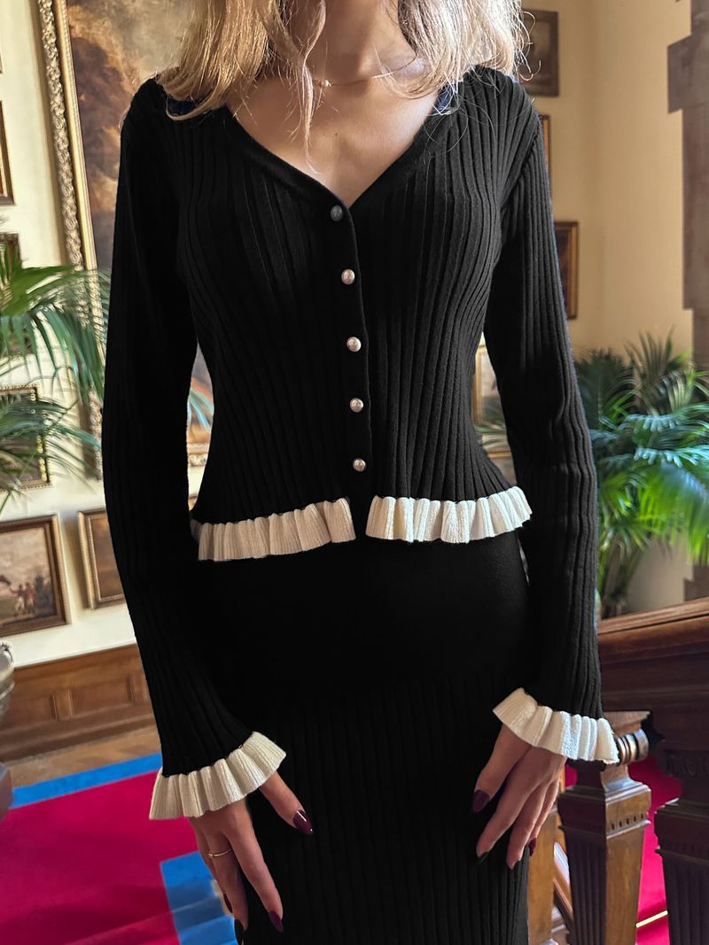 Completo da donna elegante in maglia attillata con volant, due pezzi, elegante alla francese, con orlo a balze, completo da donna autunno inverno_voghion.com