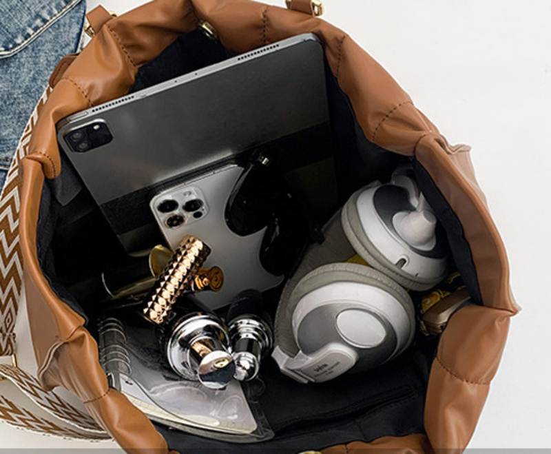 Internet Famous Large Capacity Tote Women's New Trendy Versatile Shoulder Bag, Commuting And Work Handbag_voghion.com