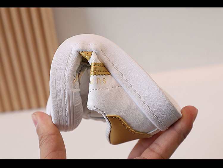 Kinder Shell Kopfteil 2024 Frühjahr Neue Atmungsaktive Mädchen Kleine Weiße Jungen und Babys Anti-slip Casual Schuhe_voghion.com
