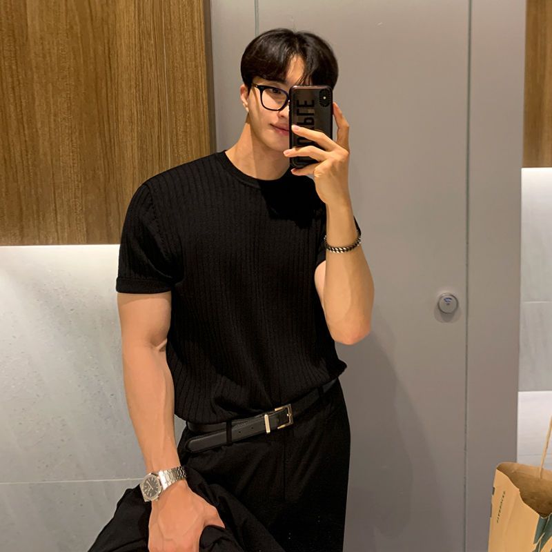 MYQ Maglietta a maniche corte a righe sottili da uomo, estiva, in stile coreano, vestibilità slim, elasticizzata, con scollo rotondo, alla moda_voghion.com