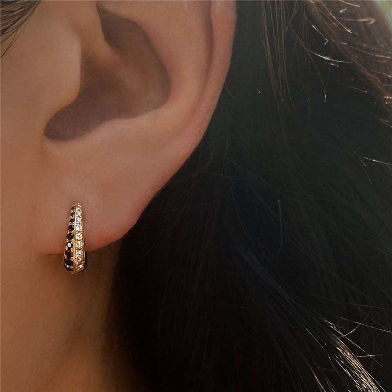 Women's Jewelry Simple S925 Sterling Silver Classic Light Luxury Personality Double Row Diamond Earrings Huggie Earring_voghion.com