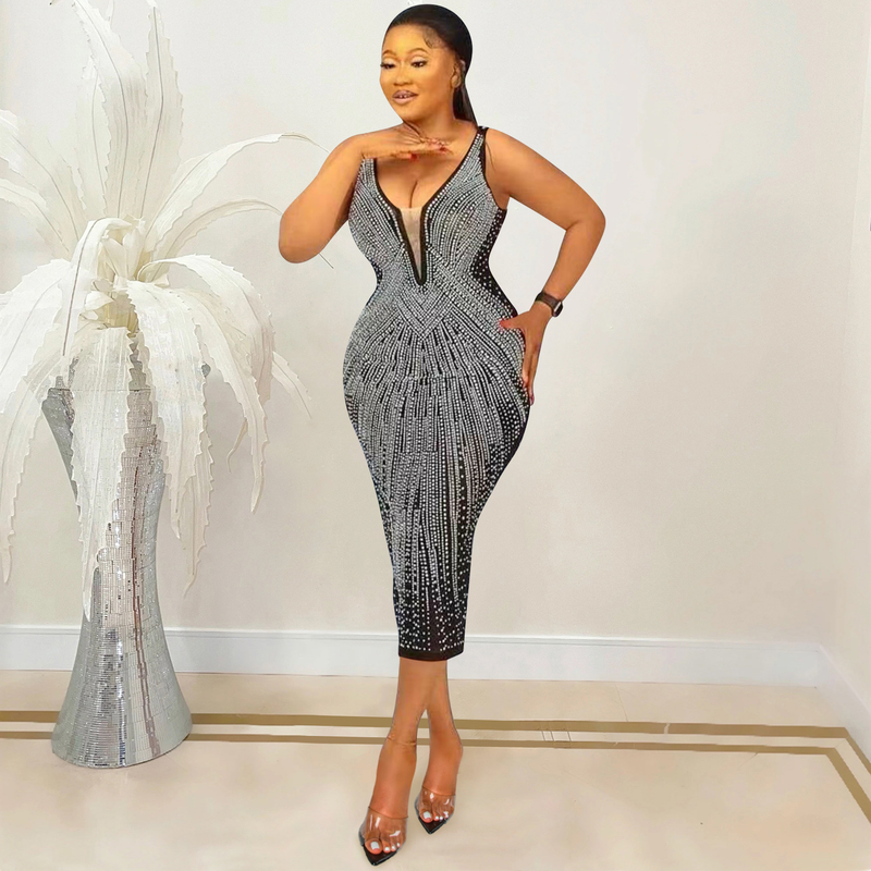 Abbigliamento da donna bretelle alla moda abito sexy con diamanti caldi con scollo a V attillato per le donne_voghion.com