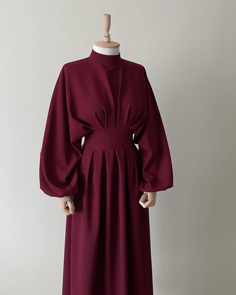 Abbigliamento donna Medio Oriente Turchia Dubai Abito tinta unita con maniche a palloncino Lr728_voghion.com