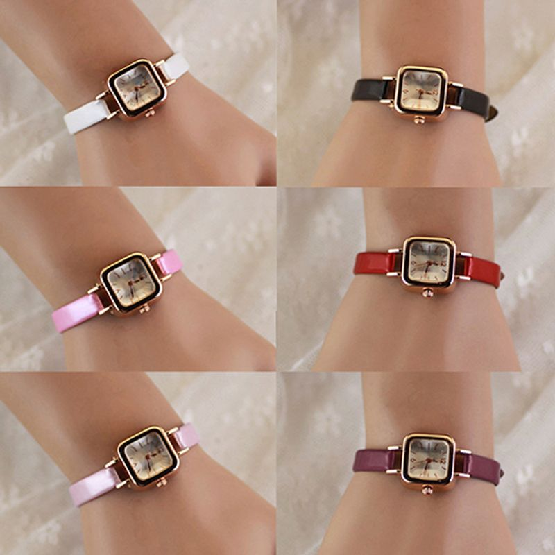 Yamaler, orologio da polso al quarzo analogico con quadrante quadrato, cinturino in ecopelle sottile da donna, regalo_voghion.com