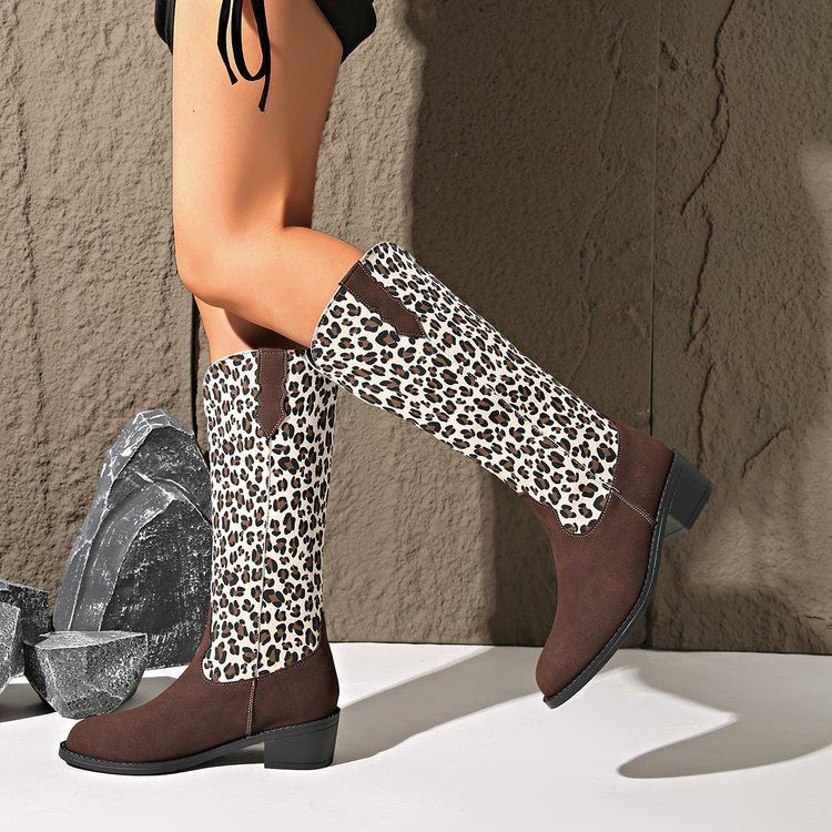 Große Leopardenmuster-Farbblockierung 2024 Herbst neuer Stil spitze vielseitiges Temperament Westernmode Stiefel_voghion.com