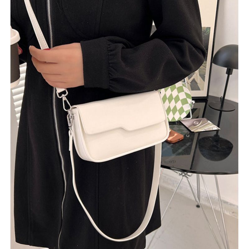 Women's 2024 Fashionable New Small Popular French Stick Korean Edition Simple and Versatile One Shoulder Underarm Trendy_voghion.com