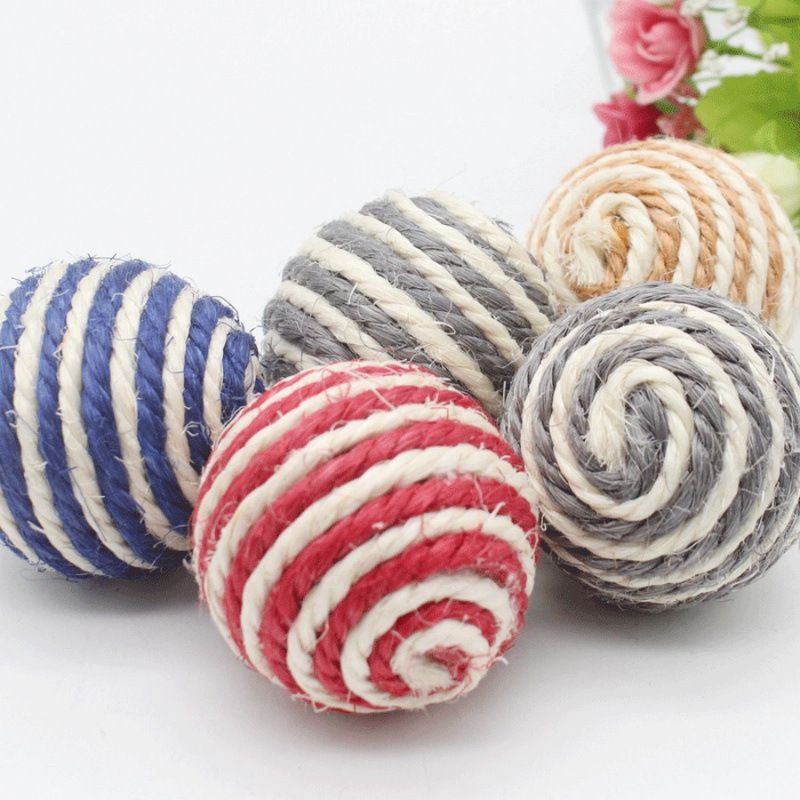 Chewing Pet Scratching Dog Ball Interactive Cat Toy Scratching Rattle Chewing Woven Rope Toy Cat Pet Sisal_voghion.com