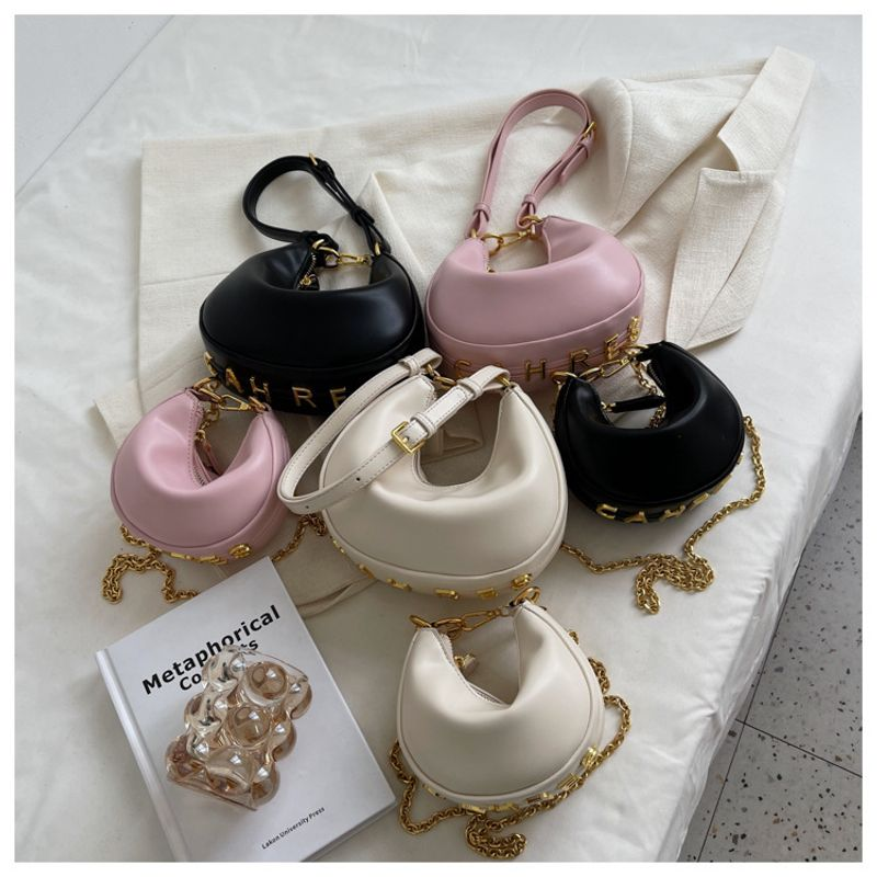 2023 Spring New Street Fashion All-match Casual Personality Sweet Single Shoulder Messenger Women's Wholesale Chain Bag_voghion.com