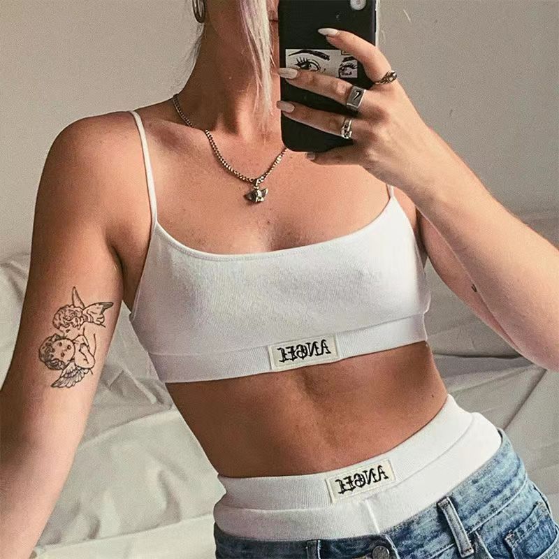 Ensemble haut court et short côtelés tendance pour femme – Tenue streetwear sexy en blanc et noir (XS/S/M/L)_voghion.com