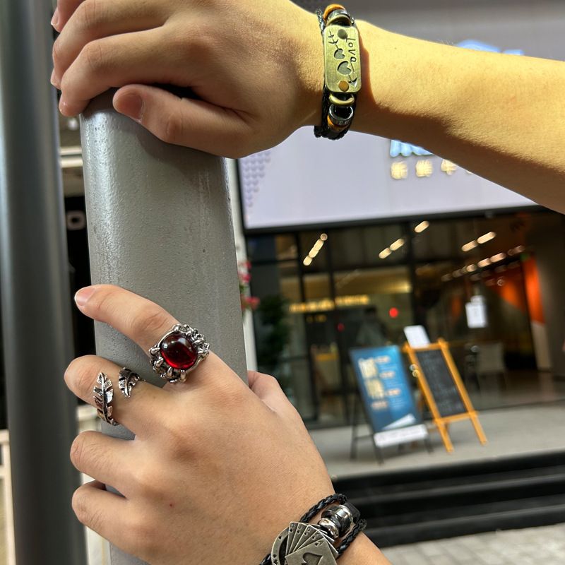 Personalisierte Amors Armband Paar Stil Ein Pfeil Durch Herz Legierung PU Leder Schmuck_voghion.com