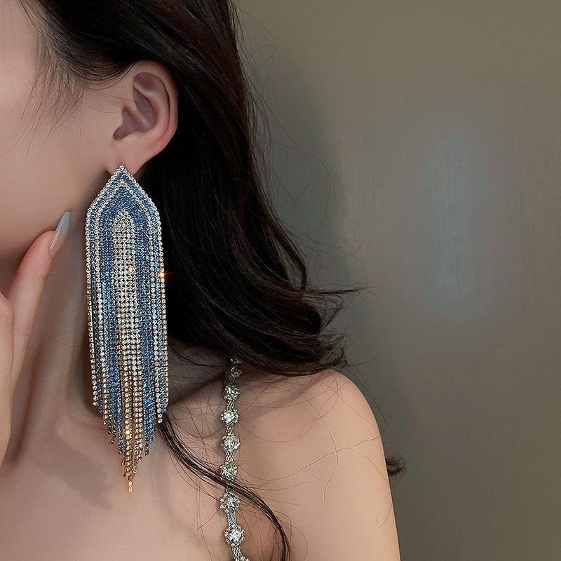 Silver Needle Inlaid Diamond Tassel Exaggerated Elegant High-end Feel Drop Earrings Personality Fashion Light New Ear_voghion.com