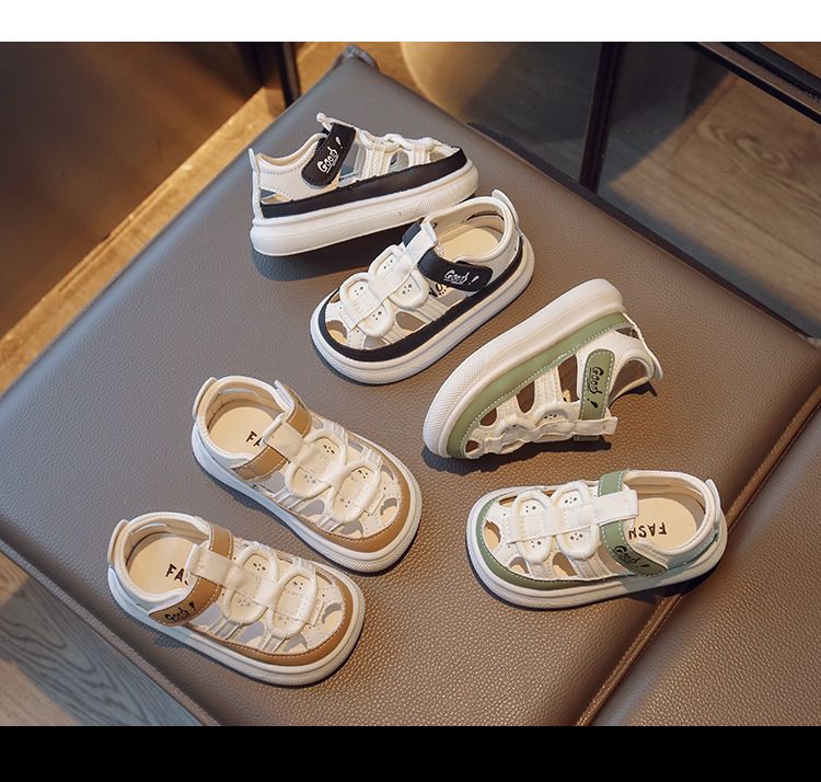 Kinder 2024 Neue Sommer Jungen Baotou Sandalen Weiche Sohle Koreanische Ausgabe Mädchen Strandschuhe_voghion.com
