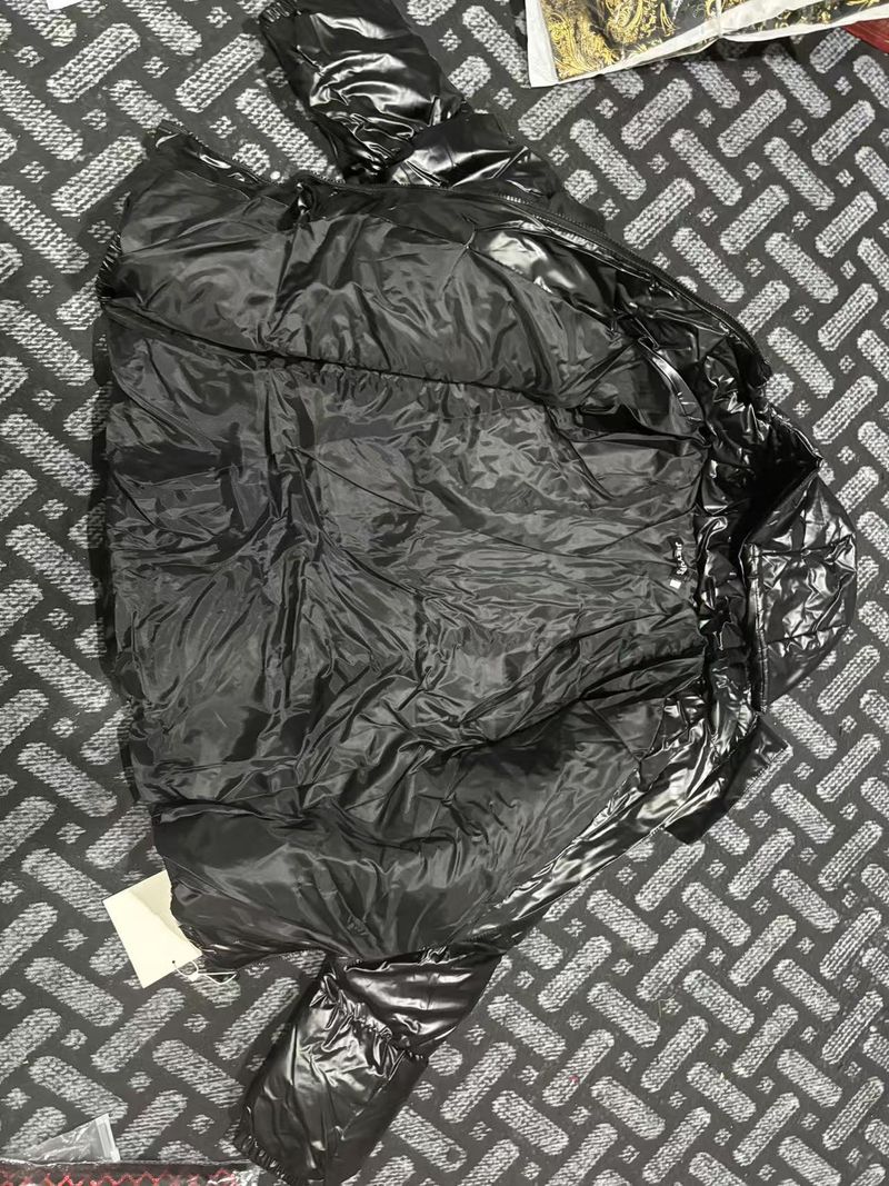 Piumino oversize con cappuccio da uomo – Cappotto invernale lucido con ampio collo Abbigliamento da uomo_voghion.com