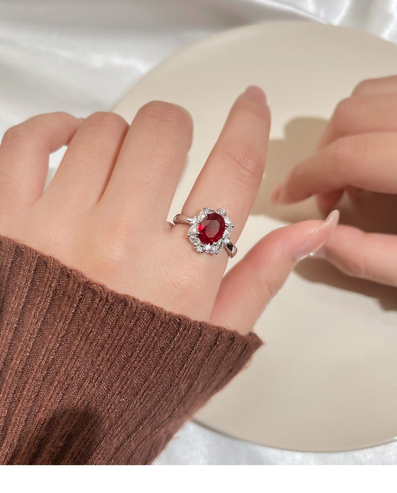 Light luxury, bright red, colorful diamonds, high-end and niche design, open ring, 2024 index finger ring_voghion.com