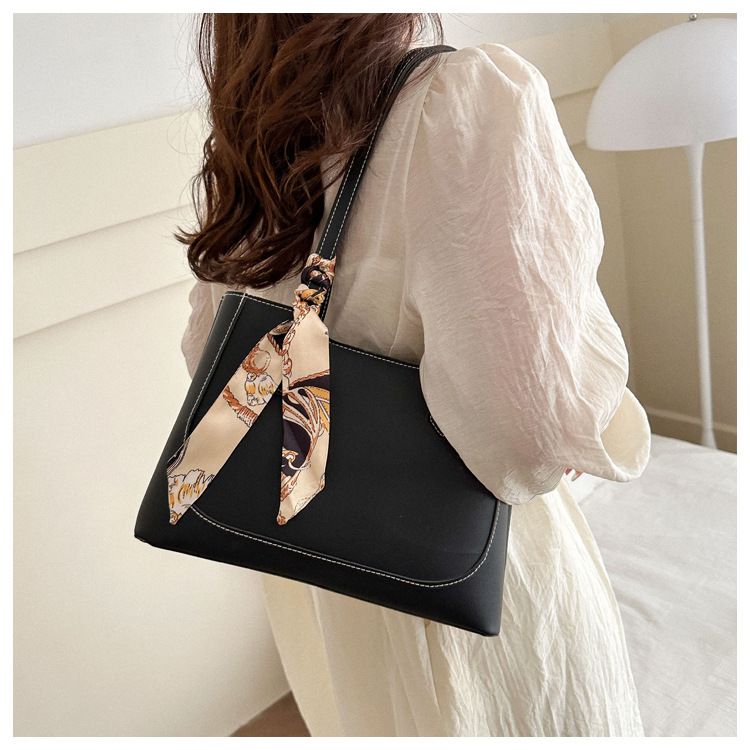 Popolare 2024 Primavera Nuova Alla Moda Piccola e Minimalista Borsa A Tracolla Grande Capacità per Le Donne_voghion.com