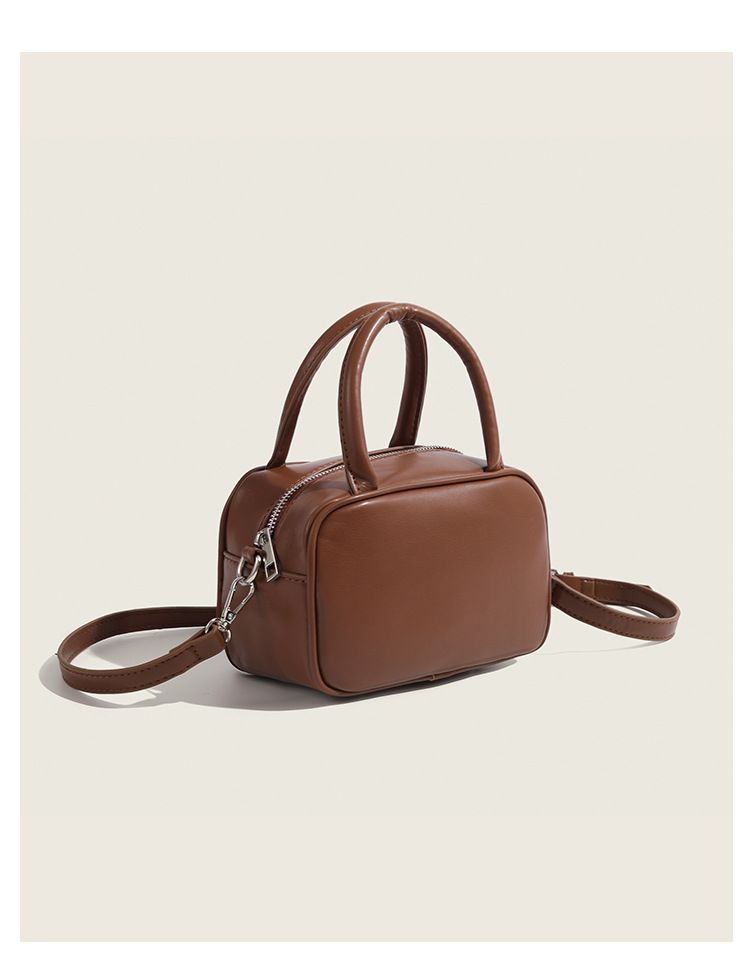 2024 New Boston Blogger Companion Handheld Pillow Fashionable Versatile Cross Shoulder Female Bag_voghion.com