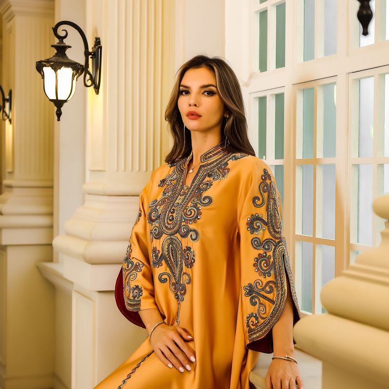 Női ruházat Közel-Kelet Musilin Arab Szaúd-Dubai Hímzett Köntös Abaya Kötél Hímzés Ruha_voghion.com
