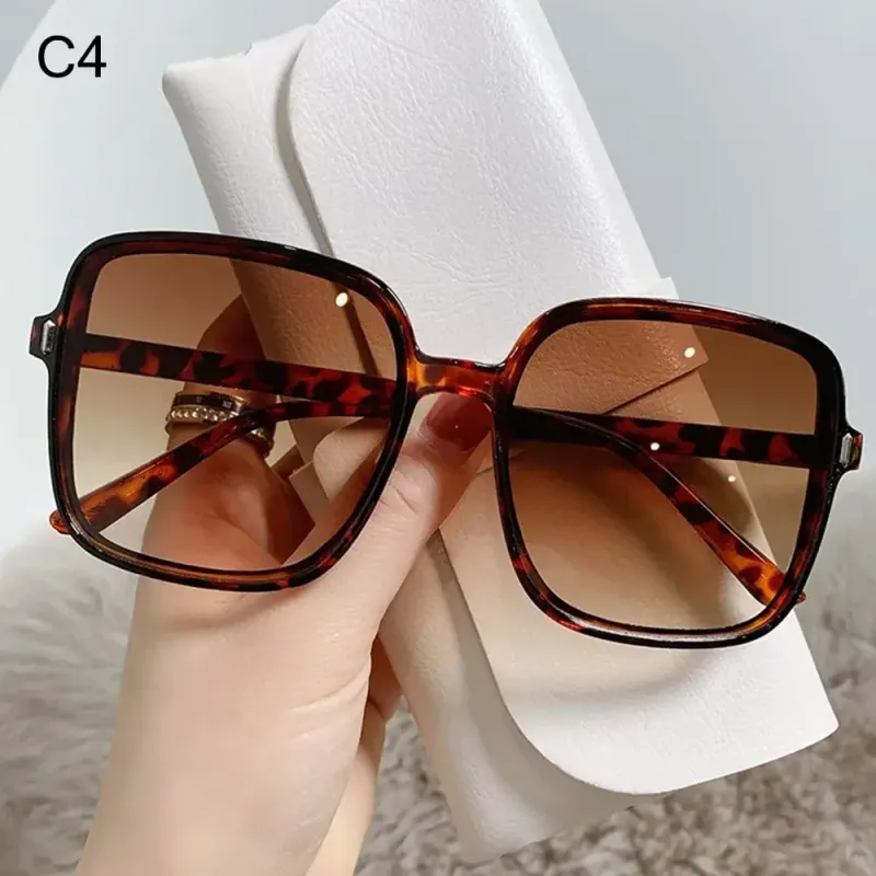 Heißer Verkauf Quadrat Sonnenbrille Frau Retro Vintage Gradienten Sonne Weibliche Klare Linse Schwarz Weiß Oculos De Sol Gläser Frauen_voghion.com