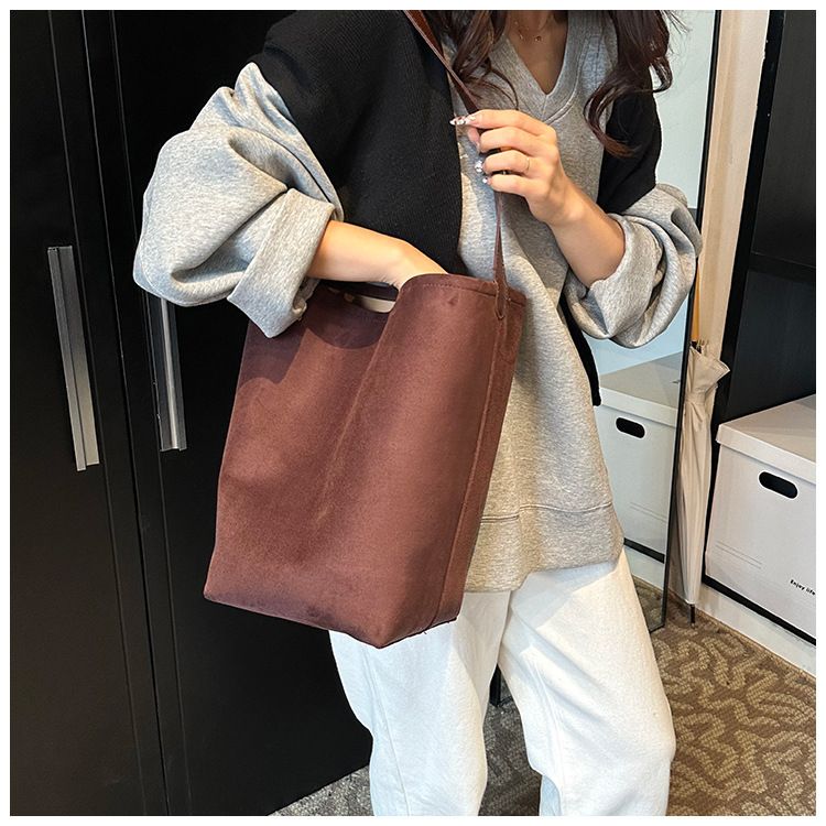 Semplice secchiello autunno inverno pelle scamosciata grande capacità ins madre e bambino alla moda monospalla ascellare_voghion.com