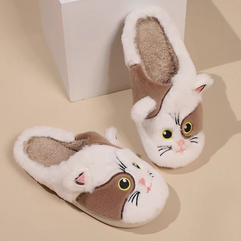 Voyage Voyage New Autumn Winter Three-Dimensional Black And White Towel Embroidered Cotton Shoes Cute Cat Unisex Warm Slippers_voghion.com