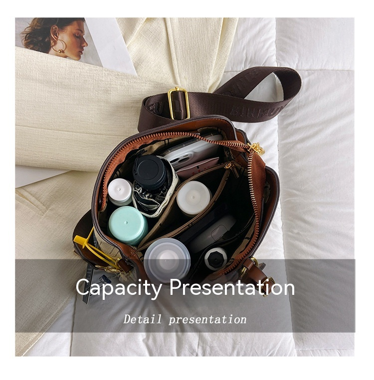 2024 New Good Style Retro Simple Versatile Large Capacity One Shoulder Crossbody Bag Casual Handbag Water Bucket Bag for Women_voghion.com