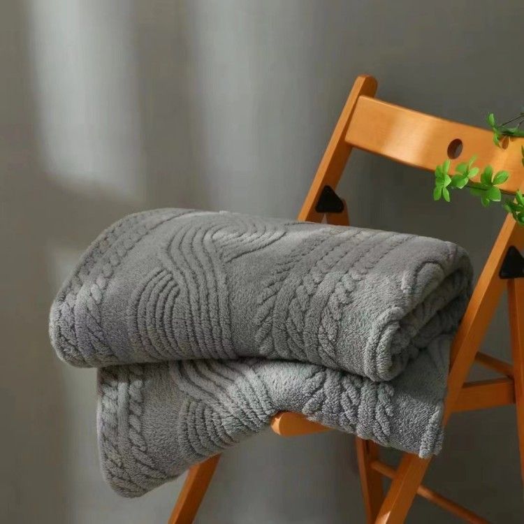 Four Seasons Leisure Blanket Multifunctional Blanket Air Conditioning Blanket_voghion.com