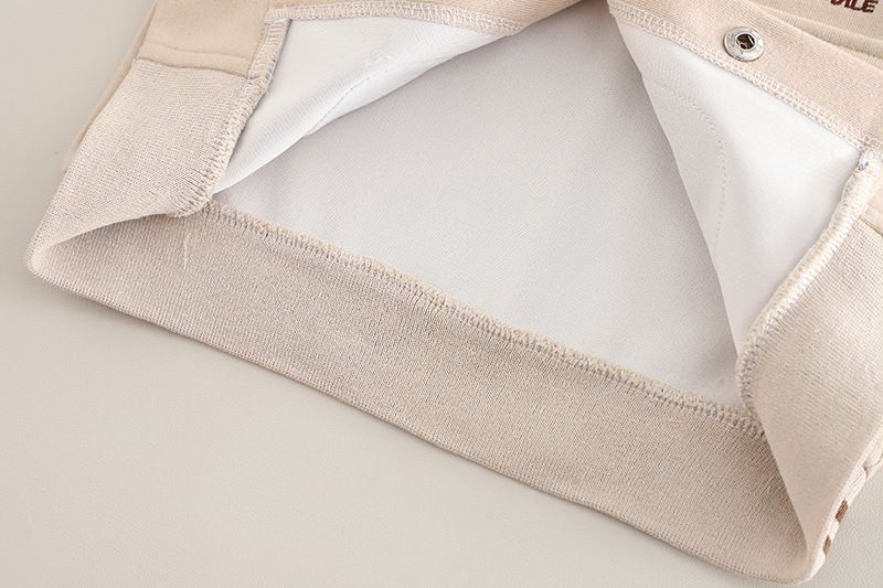 Conjunto de tres piezas de moda para niños y niñas, chaqueta de béisbol con capucha, otoño 2025_voghion.com