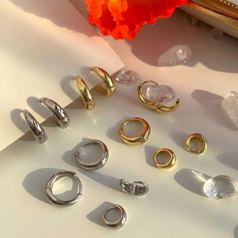 Eleganti orecchini a cerchio in argento puro spesso per donna, design di nicchia, leggeri e lussuosi._voghion.com