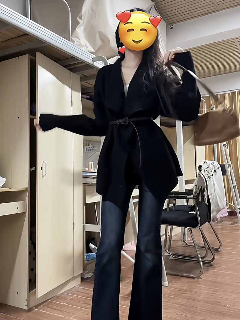 Pull-coat noir mi-long haut de gamme de style coréen pour femme, coupe asymétrique, en maille, idéal pour l'automne et l'hiver._voghion.com