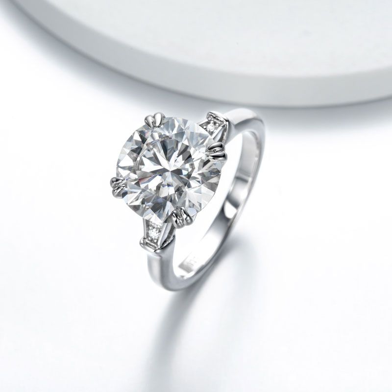 Vendita calda Dezo anello di nozze di lusso da donna in moissanite rotonda da 5 carati, cinque pietre, argento massiccio, colore VVS D, certificato Gra_voghion.com