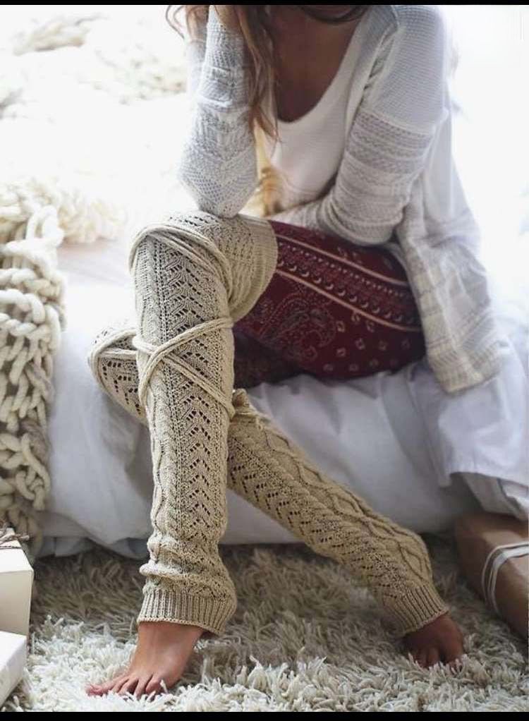 Grenzüberschreitende Fußwärmerstrümpfe aus Schurwolle Herbst- und Winter-Overknee-Socken in Volltonfarbe Europäische und amerikanische lange Schnürsocken für Damen_voghion.com