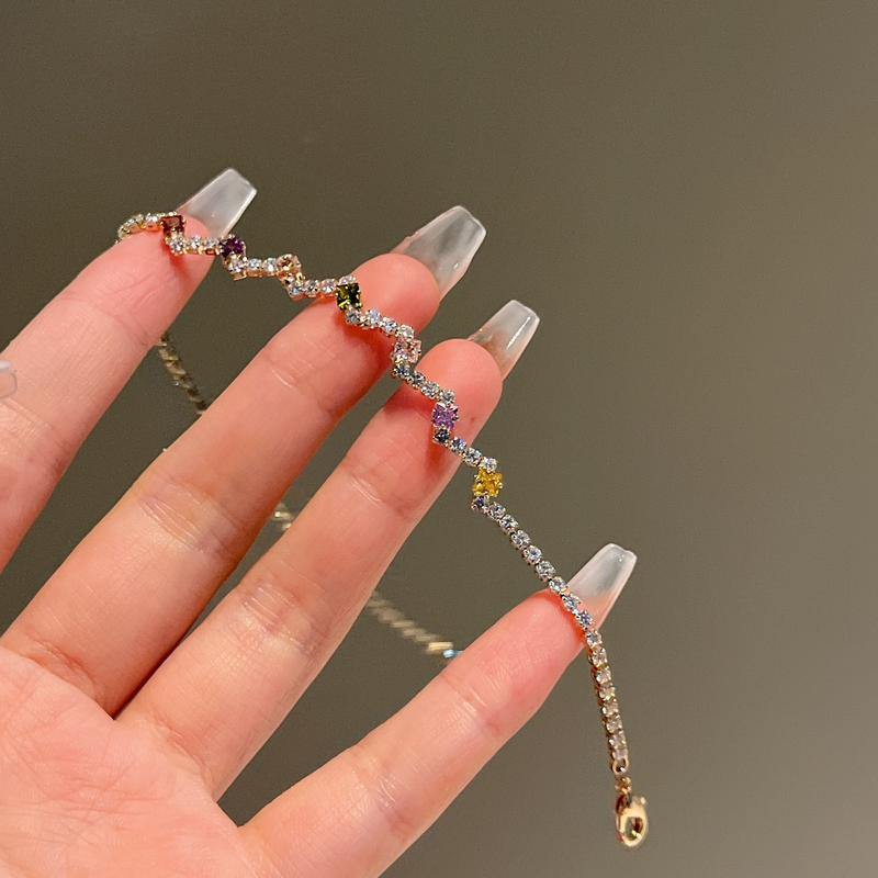 Pulseira feminina Josia, quadrada, irregular, colorida, simples e versátil_voghion.com
