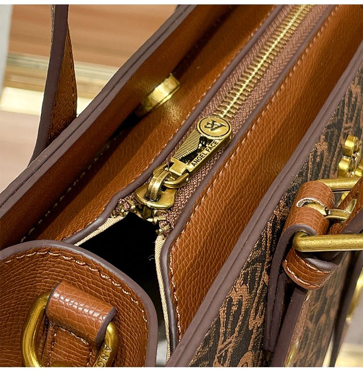 Borsa a tracolla grande capacità per donna nel 2024 inverno, nuova pelle morbida di alta qualità e alla moda per donna, tracolla atmosferica per mamma_voghion.com