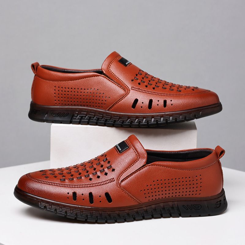 Sandali traforati da uomo traspiranti, in morbida microfibra, per l'estate 2025_voghion.com