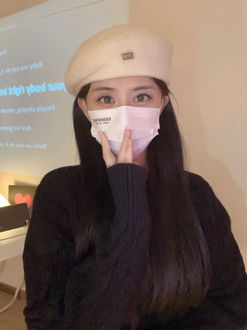 Women's Berets irregular beret women's autumn and winter face-showing small-shaped beret white woolen painter's hat_voghion.com