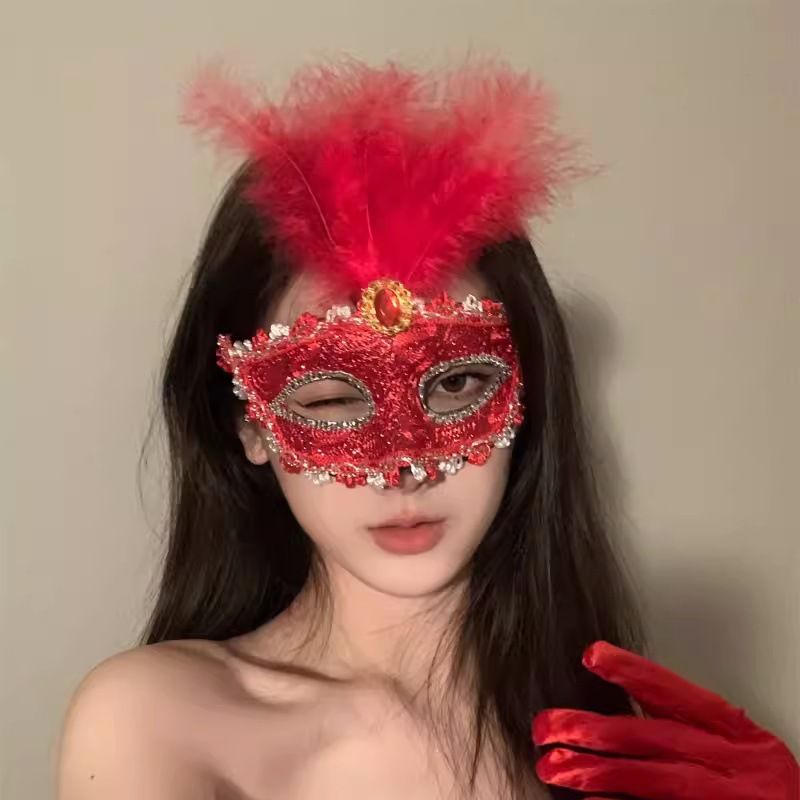 Maschera di piume di Halloween in pizzo a metà viso sexy per feste in maschera_voghion.com