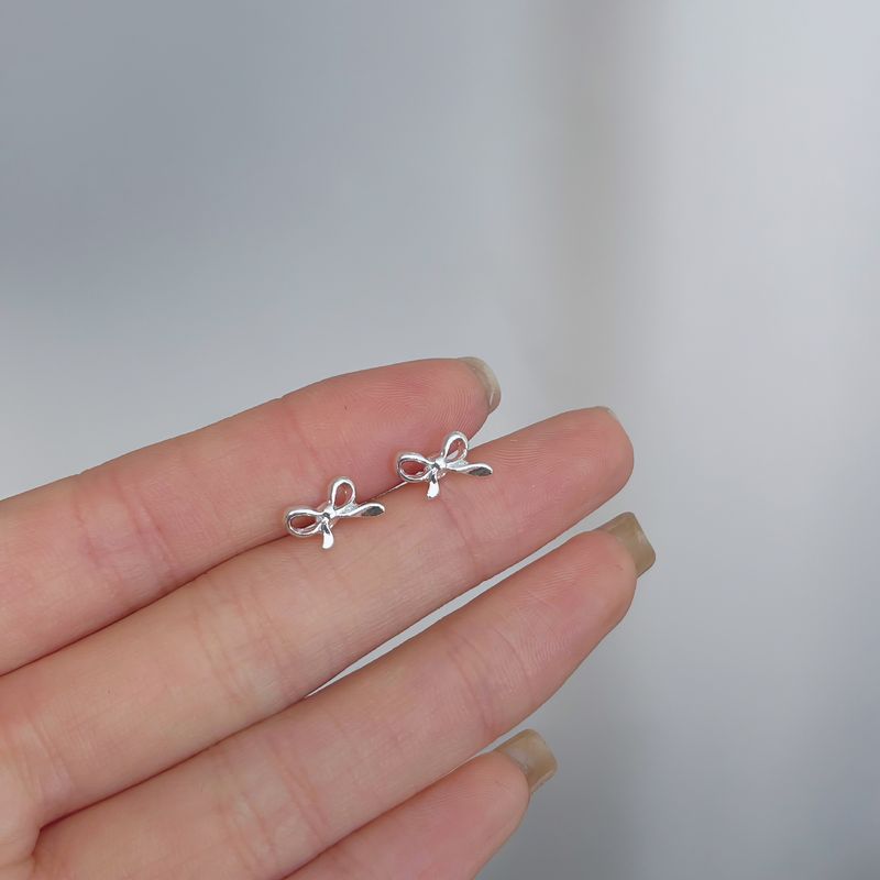 Silver Earrings For Female Students, Niche Simple Design, High-end Earrings, 2023 New Trendy Ins Style Ear Jewelry_voghion.com
