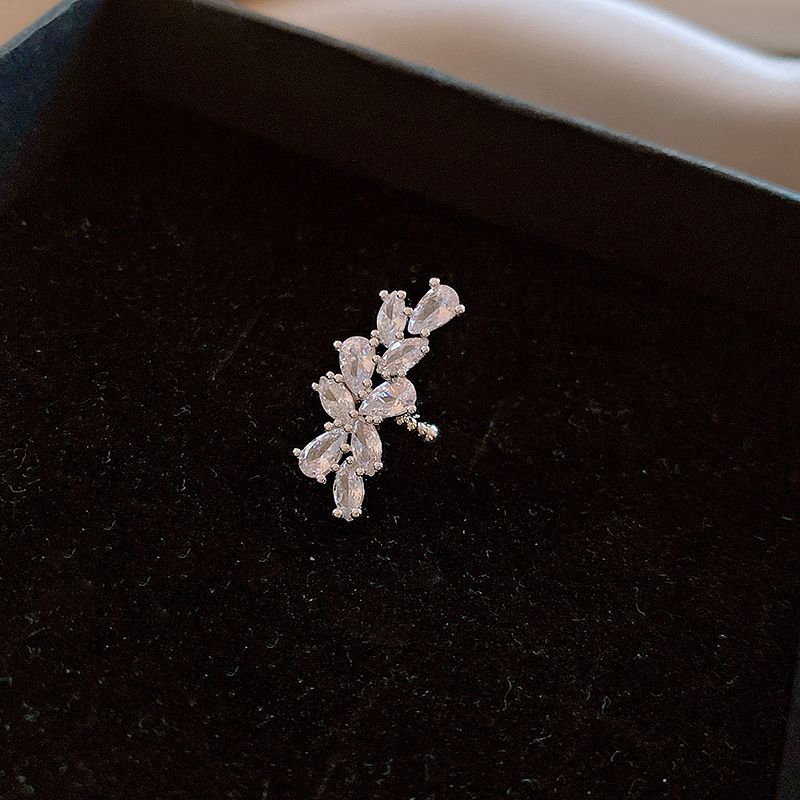 Micro Pave Zirconia Exquisite Water Drop Clip Ins Cold Style Non-Pierced Ear Cuff 2023 Simple Commuter Earrings_voghion.com