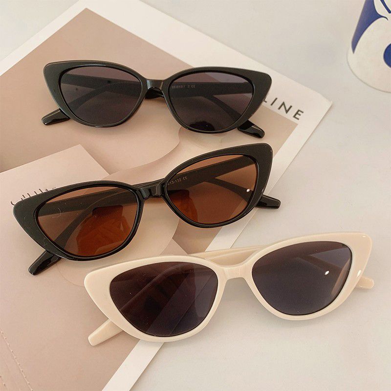 LazyZoom Occhiali da sole retrò alla moda con occhi di gatto Occhiali da sole a prova di sole da donna Occhiali da sole eleganti con aspetto del viso Piccolo Ins Popolare Net Rosso 2024 Nuovo_voghion.com