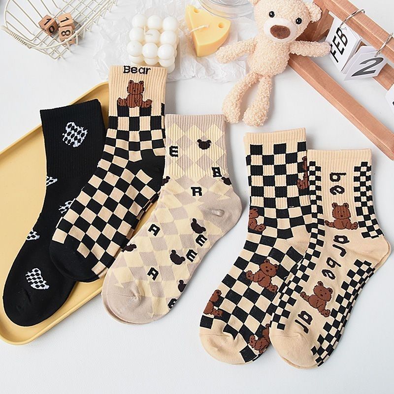 Nuovo orso per donna, calzini a metà polpaccio senza cuciture a quadri, stile autunnale carino Mori di alta qualità, versione coreana_voghion.com