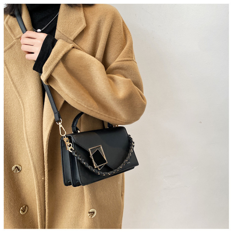 Tas van hoge kwaliteit Dames nieuwe kettingschoudertas Crossbodytas van hoge kwaliteit Buitenlandse handtas Vierkante tas in effen kleur_voghion.com
