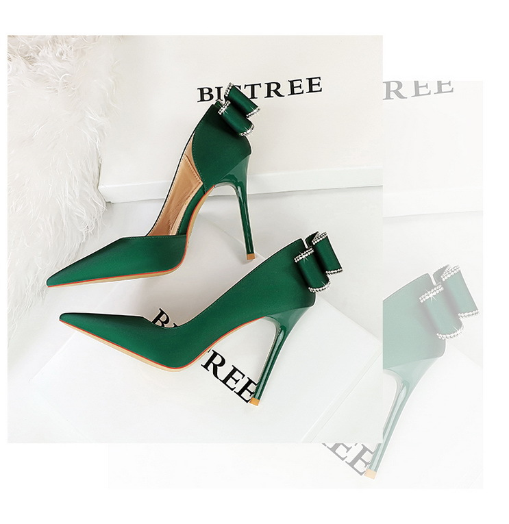 626-H36M Banquet Slim High Heels Shallow Mouth Pointed Side Hollow Water Diamond Back Bow Single Shoes_voghion.com