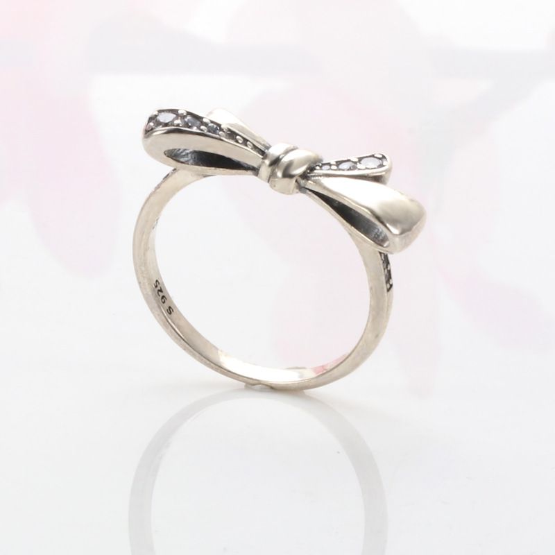 Elegante anello a fiocco con zirconi per donna, anello in lega di rame color argento per San Valentino, regalo di compleanno, accessorio di moda._voghion.com
