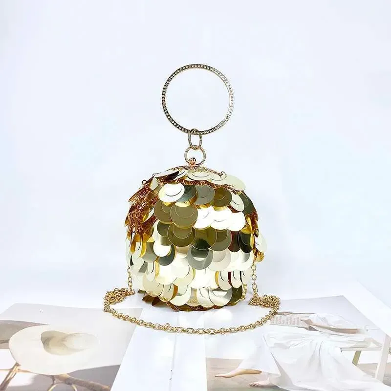 Designer 2025 Unique Design Of Niche, Three-Dimensional Spherical Metal Handmade Sequin Banquet Bracelet, Circular Bag_voghion.com