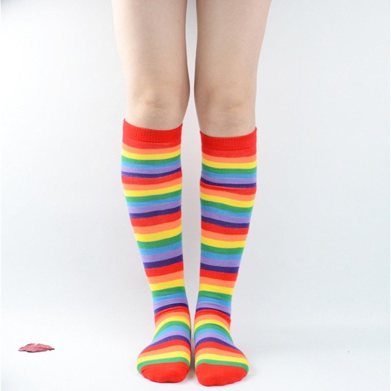 Calzini da donna in maglia di cotone caldo a metà polpaccio, extra lunghi, modello arcobaleno, autunno inverno 2025d_voghion.com