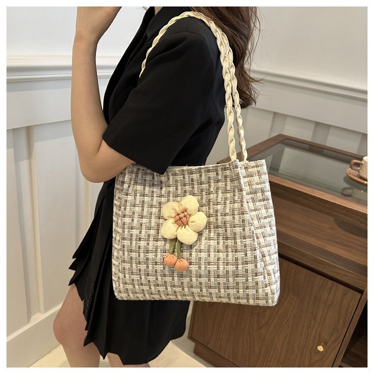 Printemps/été nouveau sac pour femme sac tissé en paille sac fourre-tout minimaliste de grande capacité bord de mer loisirs vacances sac tissé boucle magnétique pour la plage d'été_voghion.com