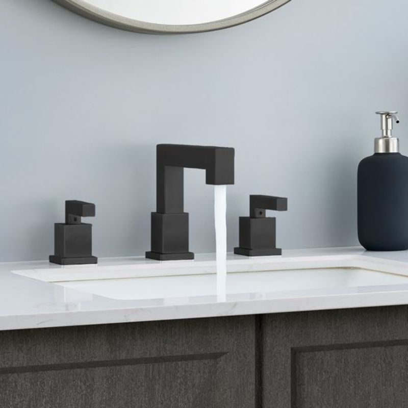 Mobiletto per bagno opaco per lavabo con foro di scarico, rubinetto a 2 maniglie, bagno nero con moderno rubinetto a cascata Up 3 diffuso._voghion.com
