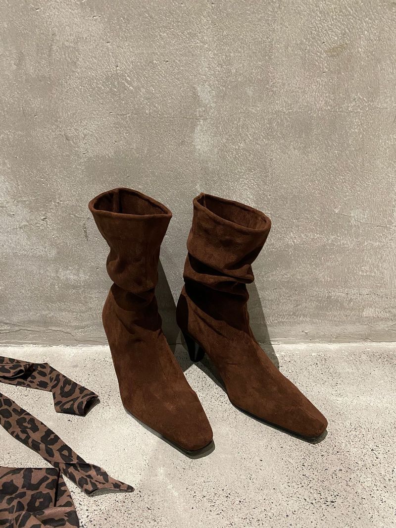 French Women's,2025 Autumn And Winter New Pointed Toe Color Casual Short Boots_voghion.com