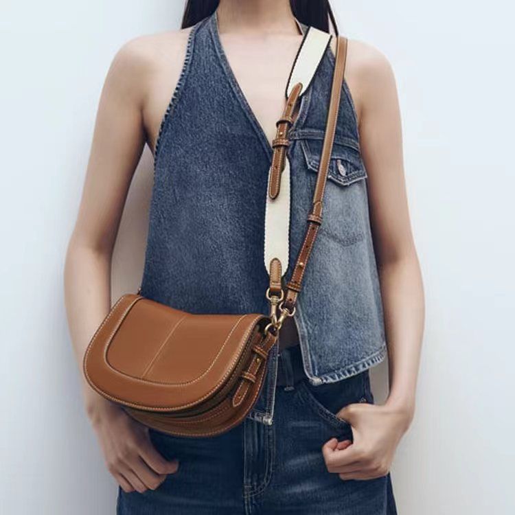 Women's Bags Women's Bag New Saddle Bag Magnetic Buckle Flap Sewing Decoration Messenger Bag One Piece Dropshipping_voghion.com